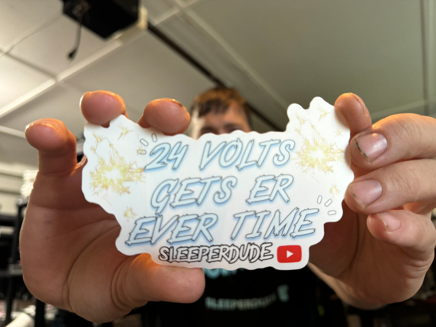 24 VOLTS STICKER